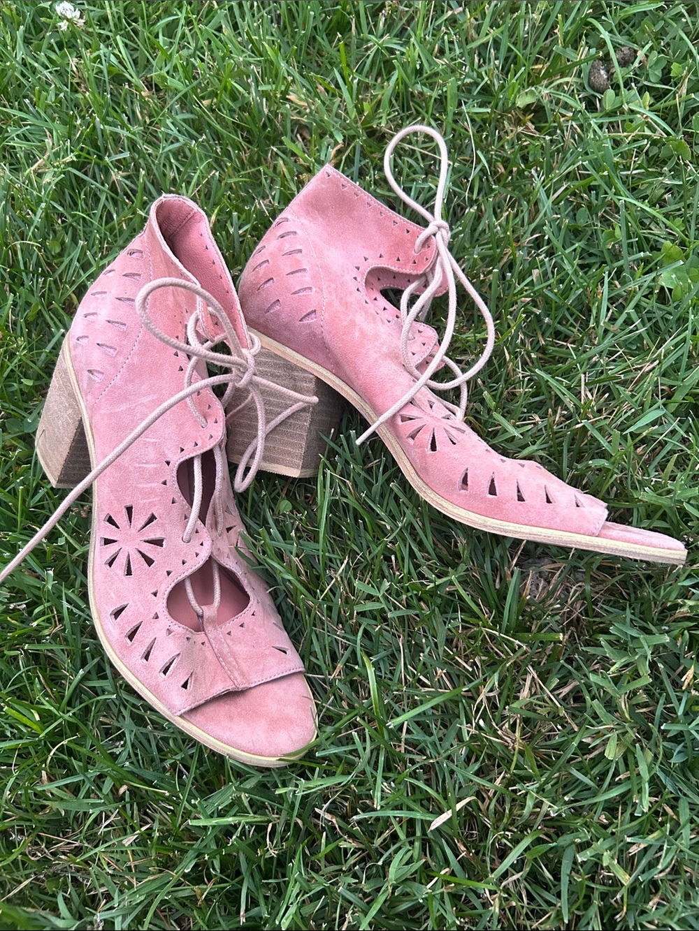 Lace-Up Pink Suede Block Heel Sandals
